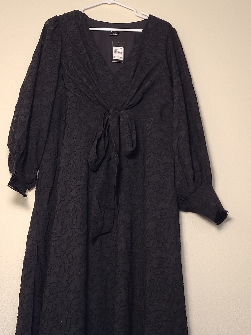 City Chic Marci Black Textured Long Sleeve Maxi Dress NWT Plus Size 18